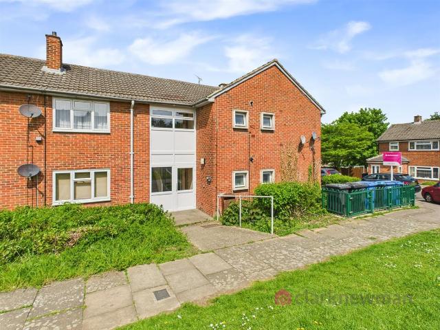 Rectory Wood, Harlow CM20, 2 bed flat to rent, £1,450 pcm | PrimeLocation