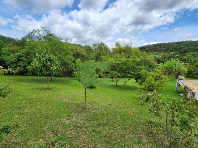 Recanto verde a venda em Mogi das Cruzes