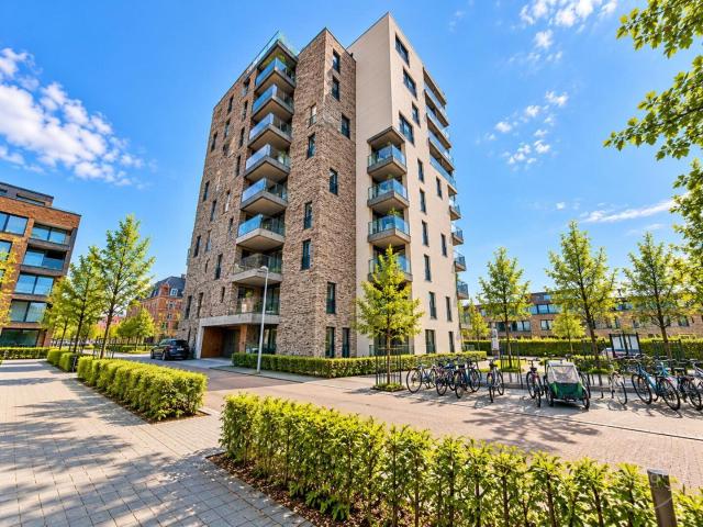 Recent 1 slaapkamer appartement met garagebox op toplocatie!