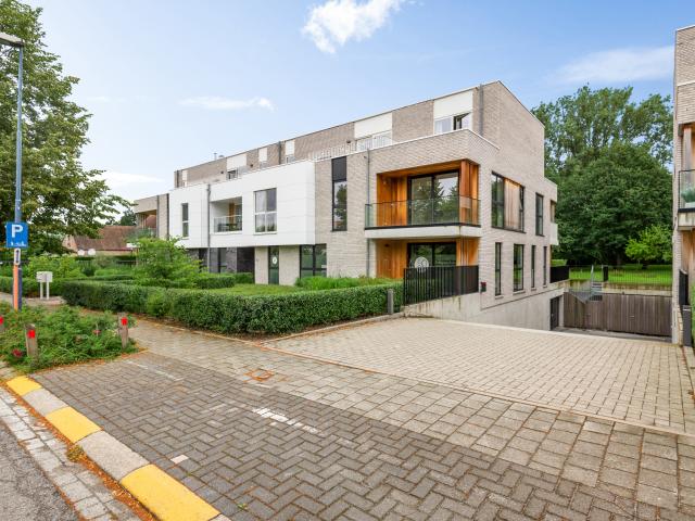 Recent 1 slk appartement EPC 12! met staanplaats en terras