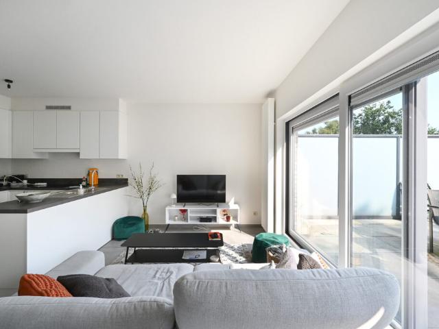 Recent 2 slaapkamerappartement met groot terras te Stabroek Koosi Vastgoed