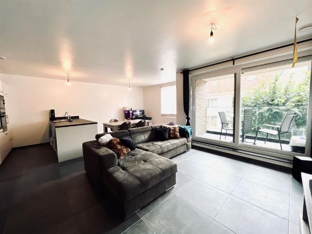 Recent appartement in het centrum van Melsele