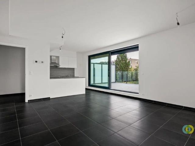Recent appartement met groot terras