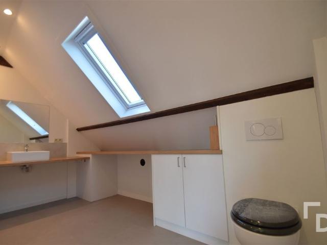 Recent appartement met zicht op het dorpsplein