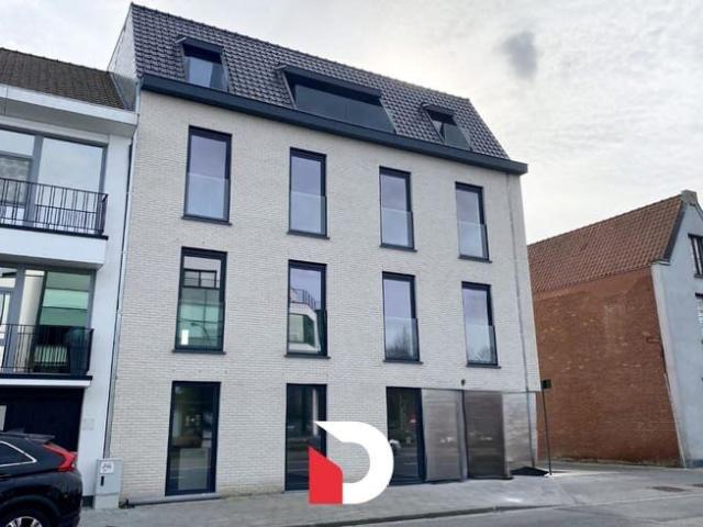 Recent appartement met 2 slaapkamers en autostaanplaats