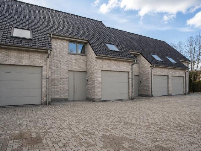 Recent gebouwde woning nabij het station van Munkzwalm