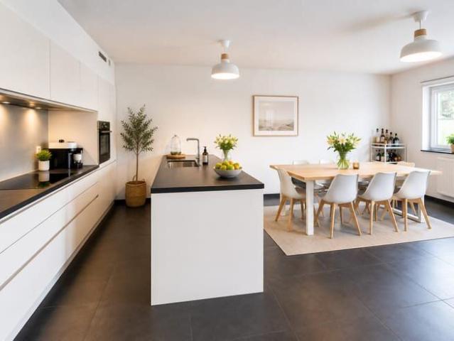 Recent gelijkvloers appartement met zonnige tuin en terras