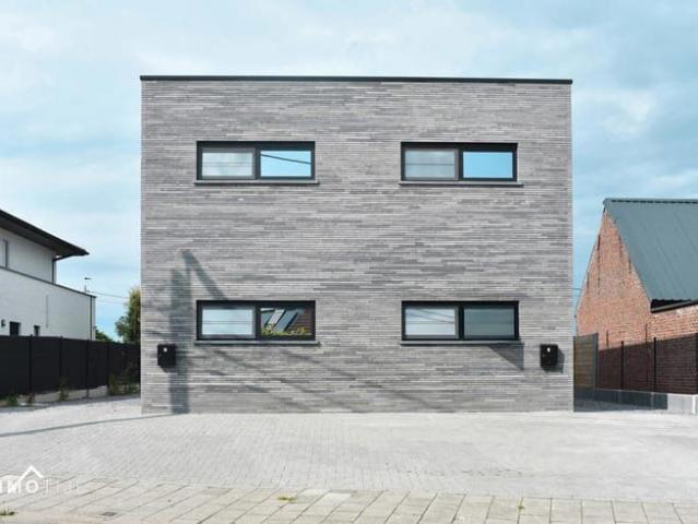 Recent gelijkvloers appartement met gezellig tuintje