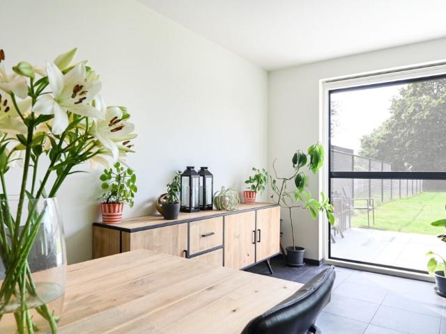 Recent gelijkvloers appartement te Hoevenen Koosi Vastgoed