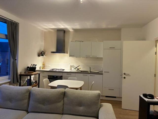 Recent gerenoveerd, lichtrijk één slaapkamer appartement
