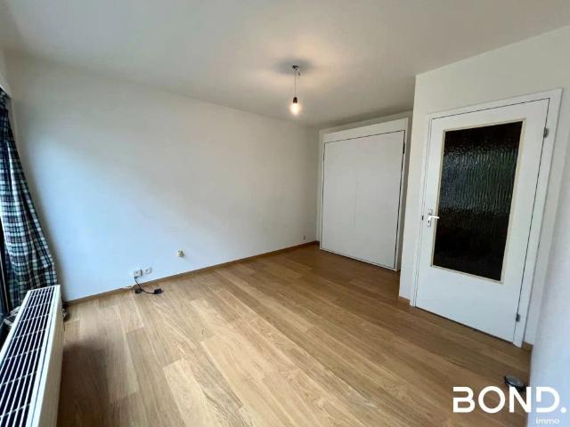 Recent gerenoveerde studio met terras in de Parkstraat 106