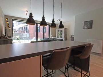 Recent en volledig gemeubeld appartement