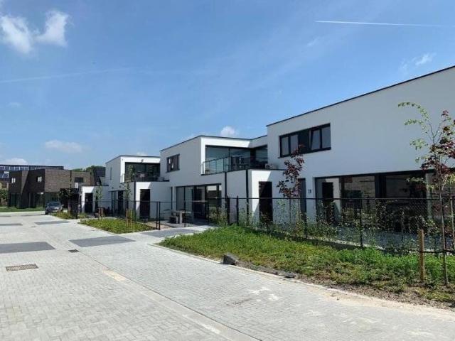 RECENT ENERGIENEUTRAAL 2 SLPK APPARTMENT MET CARPORT