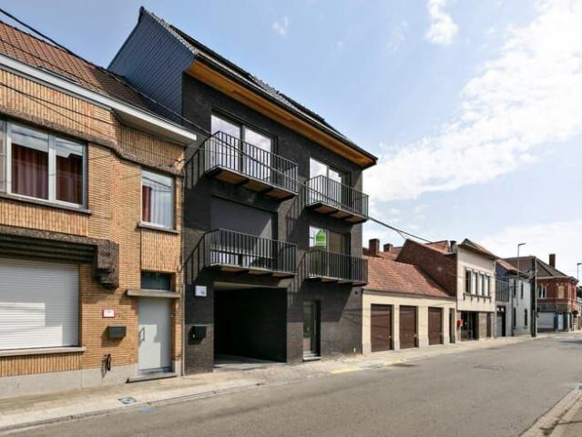 Recent één slaapkamer appartement op wandelafstand van he.