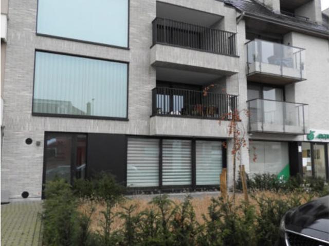 Recent modern gelijkvloers appartement te Olsene