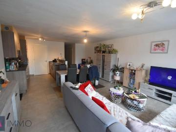 Recent, modern 2 slpk. appartement met terras, tuin en autostplts. vrij vnf 01/05