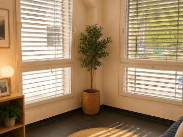 Recent studio near the center of Clarens