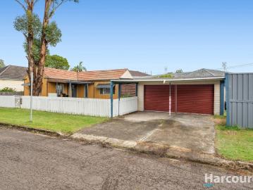 Recent updates and family friendly living near school & stadium