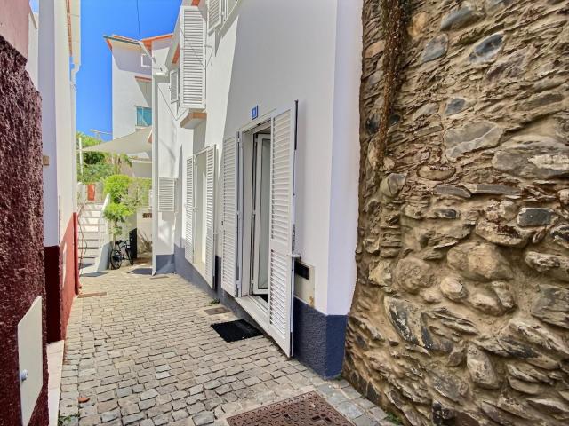 Recente propriedade de aldeia recentemente renovada, localiz. 128m² Góis