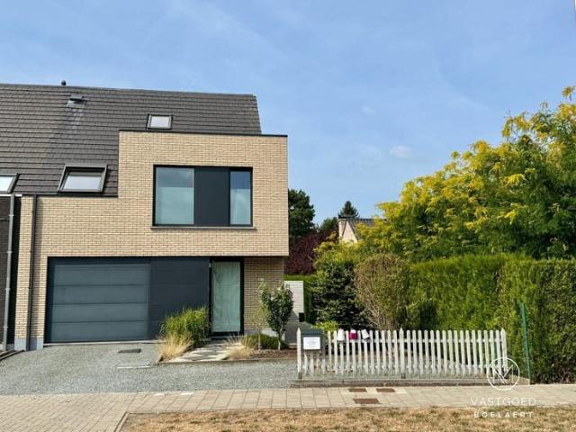Recente woning te huur in Zele