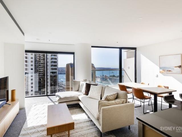 RECENTLY UPDATED APARTMENT WITH HARBOUR VIEWS | Furnished