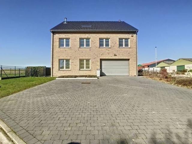 Recently built villa with 5 bedrooms in Bertem