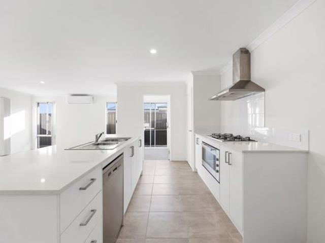 Recently established home in Clementine Estate, Upper Swan
