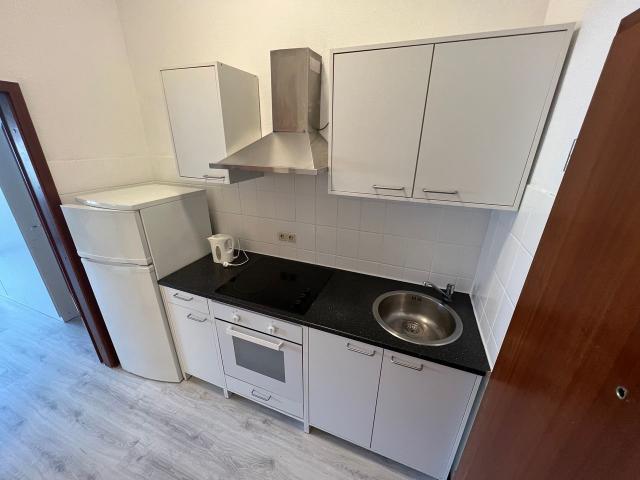Recently renewed 1 room Apt with balcony in Karlsruhe Waldstadt, Karlsruhe Amsterdam Apartments for Rent