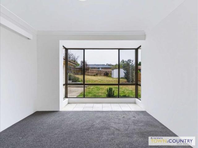 Recently Renovated 3 Bedroom Home in Sought After North Hill Area! Welcome to 7 Simpson Avenue, Armidale