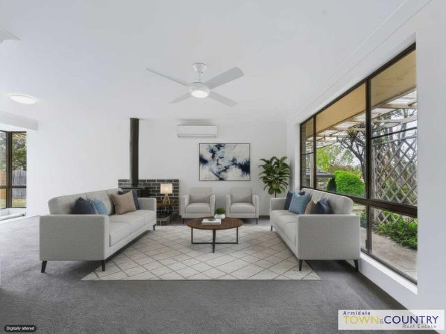 Recently Renovated 3 Bedroom Home in Sought After North Hill Area! Welcome to 7 Simpson Avenue, Armidale