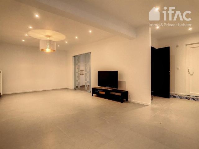 Recently renovated 2 bedroom apartement