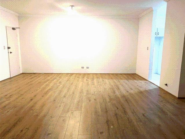 Recently renovated 2 Bedroom Apartment