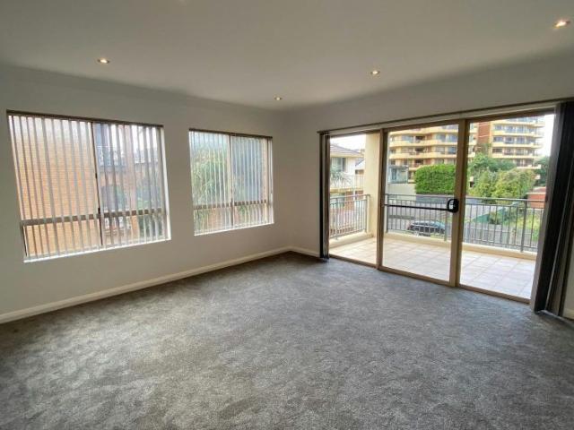 Recently Renovated 2 Bedroom CBD Unit