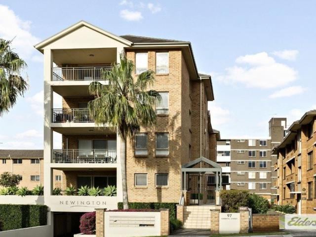 Recently Renovated 2 Bedroom CBD Unit