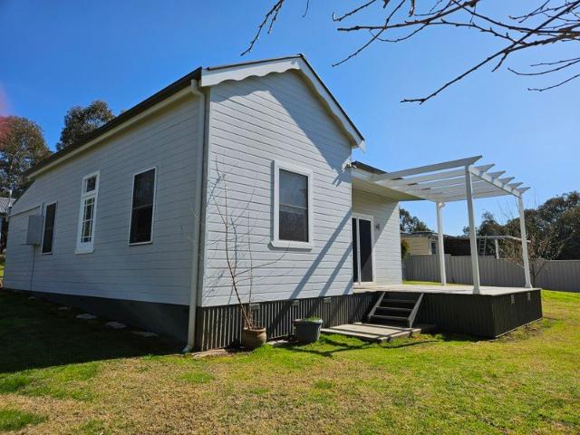 Recently Renovated 2 Bedroom Home