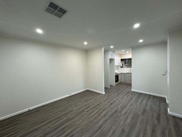 Recently Renovated 2 Bedroom Home in Convenient Location