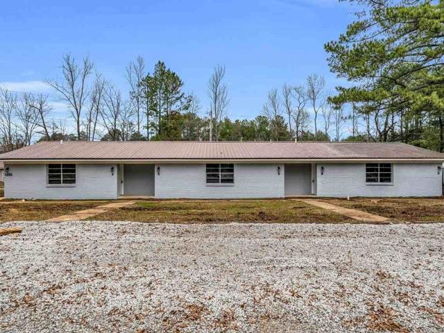 Recently Renovated 2 Bedroom 1 Bath Apartments for Rent! 2 Bedroom Apartment for Rent at 1306 1306 Palmetto Rd, Verona, MS 38879