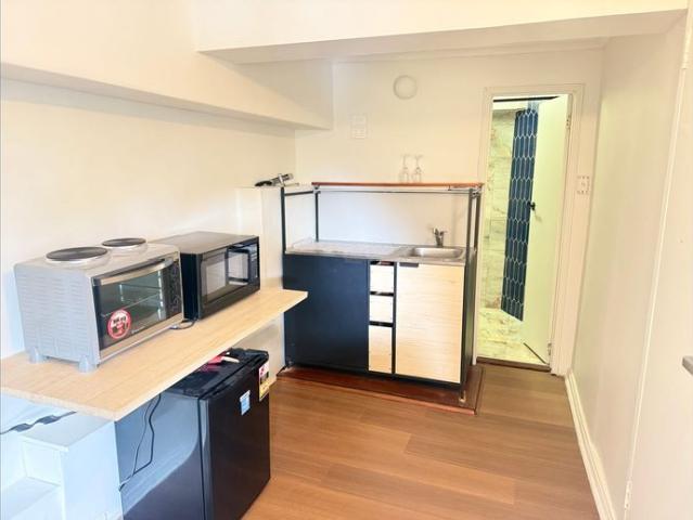 Recently Renovated Compact Studio Ideal for Single Occupant