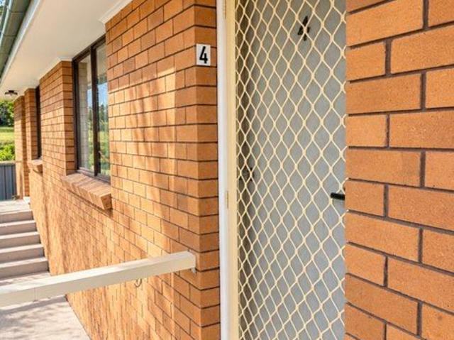 RECENTLY RENOVATED! ACT FAST!