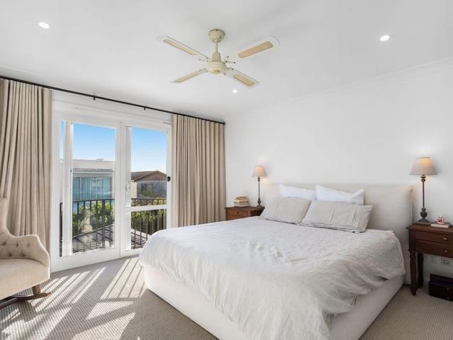 RECENTLY RENOVATED FOUR BEDROOM SEMI IN A DESIRABLE LOCATION!
