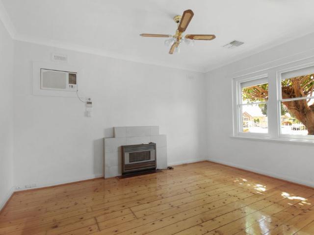 Recently Renovated Family Home Close to City & Coast