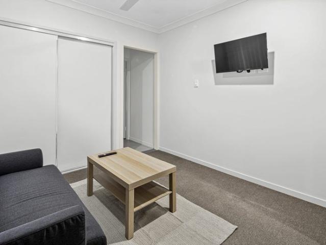 Recently Renovated Studio Apartments All Bills Included