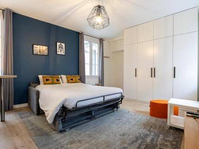 Recently renovated studio 900m from INSEAD