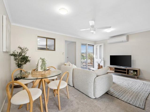 Recently Renovated Villa | Low Body Corporate Fees & Easy Walk to the Train