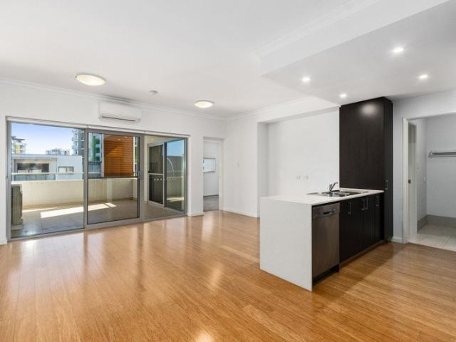 Recently Refurbished Apartment Living with Resort Style Amenities