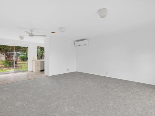 Recently Refreshed Home in Quiet Court Locatuon