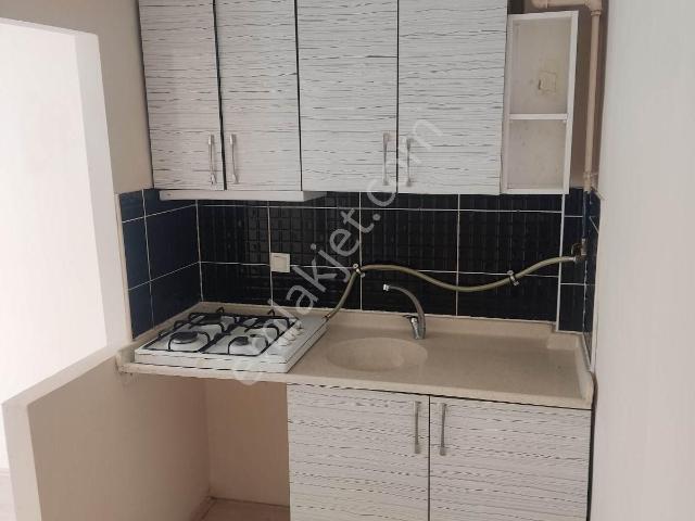 Recep Ümit Emlak'tan Kumlubel Mahallesi Esenli Caddesi Yakını Ferah 1+1 Daire
