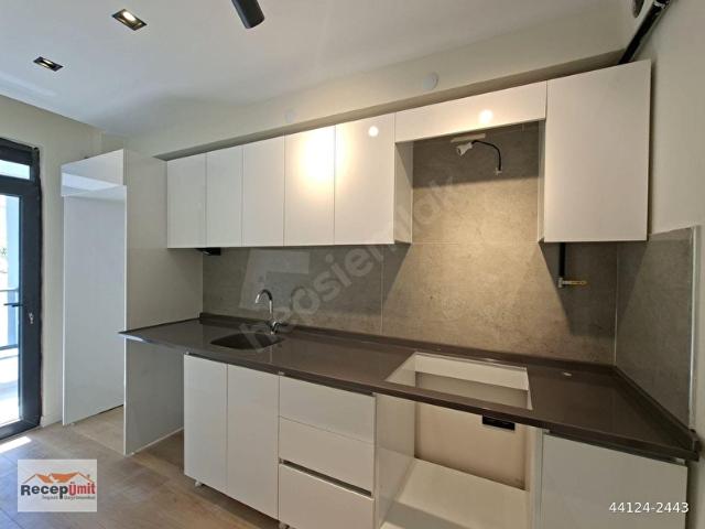 RECEP ÜMİT 'TEN BÜYÜK PARK YAKININDA SATILIK2+0 ARA KAT DAİRE