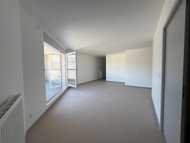 Recherche location CROLLES, contactez notre agence pour une visite: appartement T3 à louer à CROLLES N°LAPP101517 location