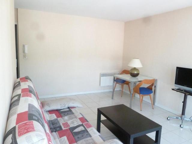 Recherche location Grenoble, contactez notre agence pour une visite: appartement T2 à louer à Grenoble N°GES00020065 585 location